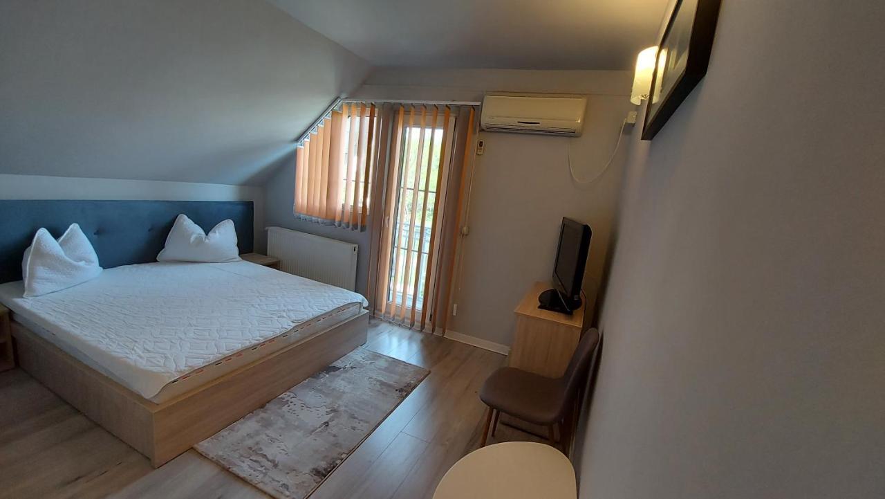 Mamaia Villa นาโวดาริ ภายนอก รูปภาพ